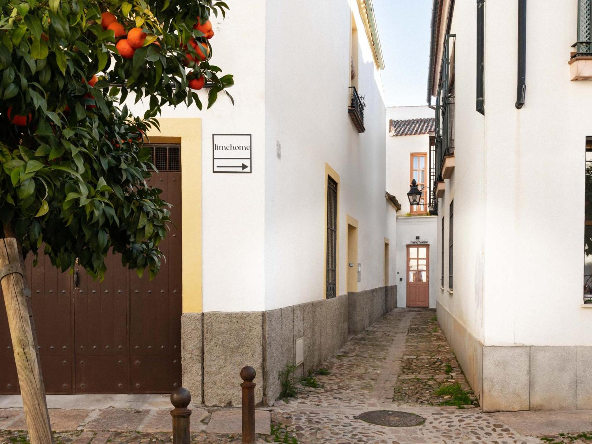 Limehome Cordoba Calle Pozanco Buitenkant foto