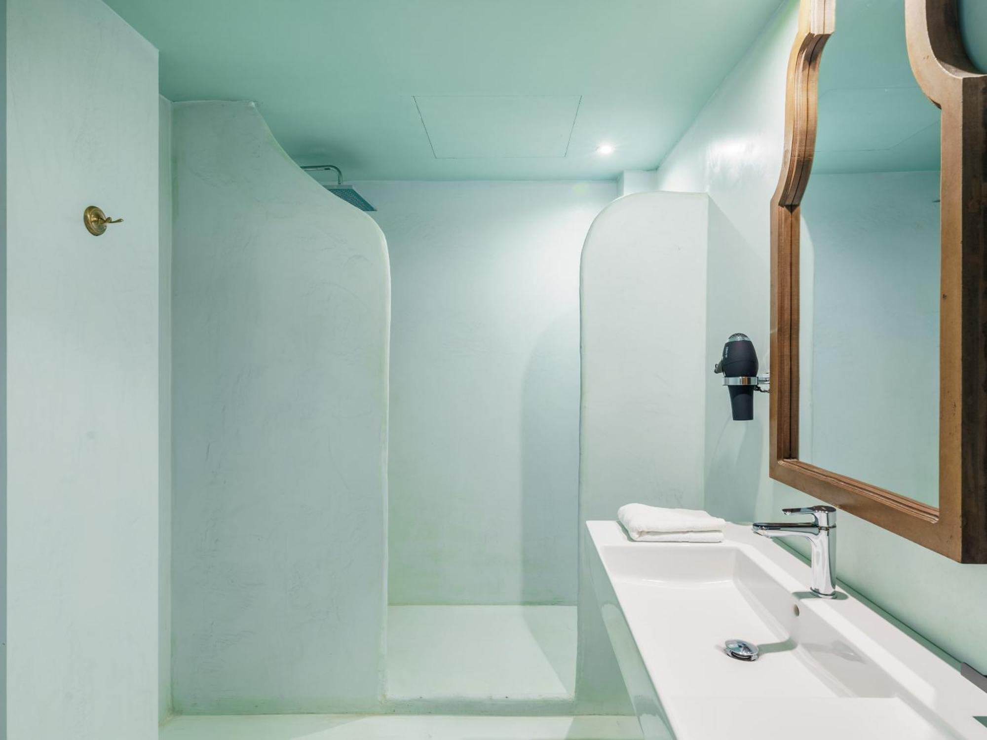 Limehome Cordoba Calle Pozanco Buitenkant foto
