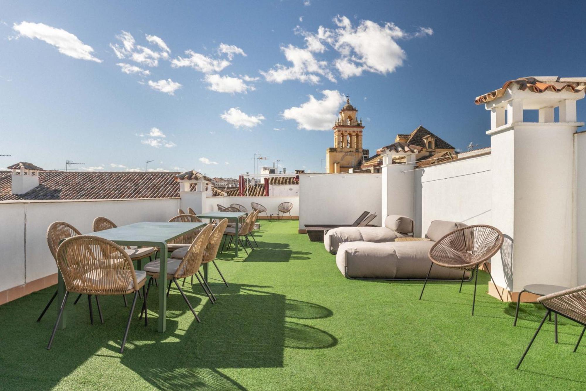 Limehome Cordoba Calle Pozanco Buitenkant foto