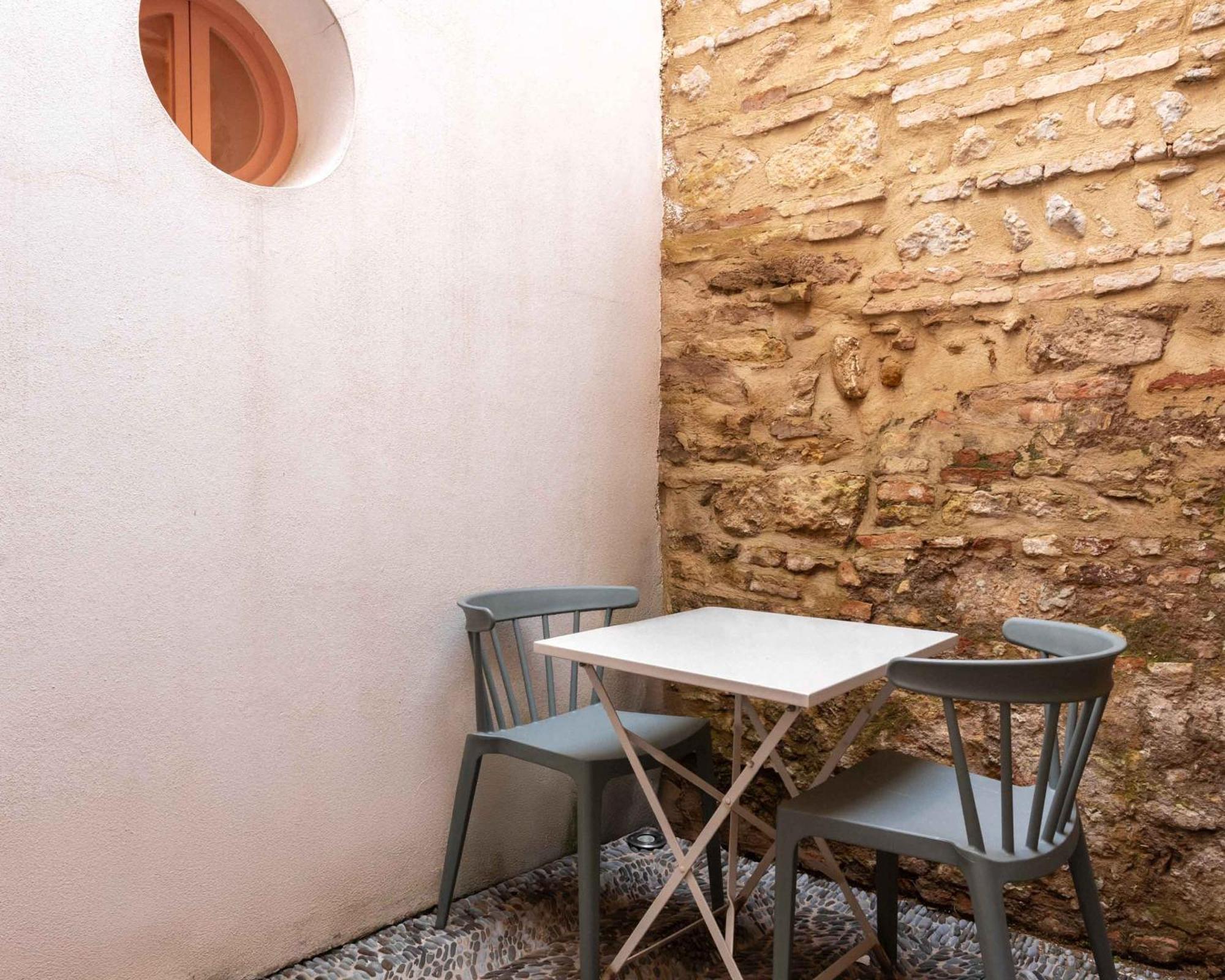 Limehome Cordoba Calle Pozanco Buitenkant foto
